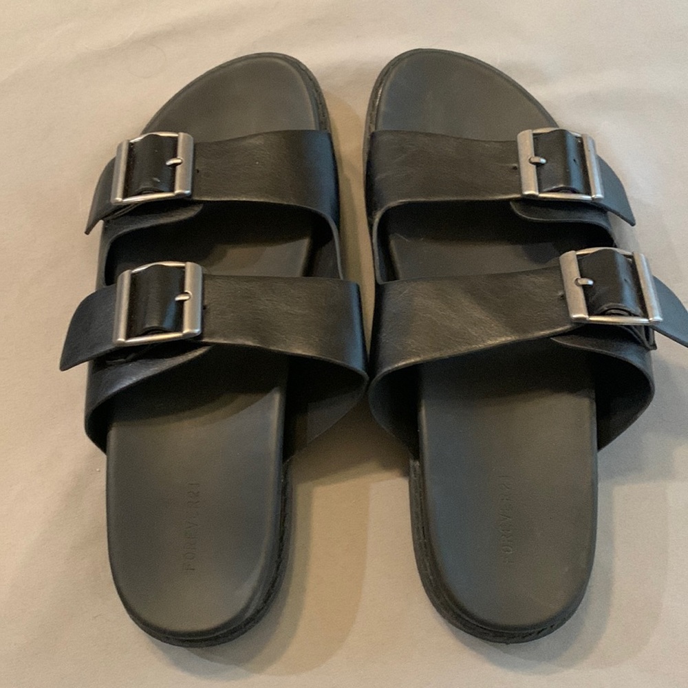 Forever 21 Black Platinum Sandals Women’s Size 6